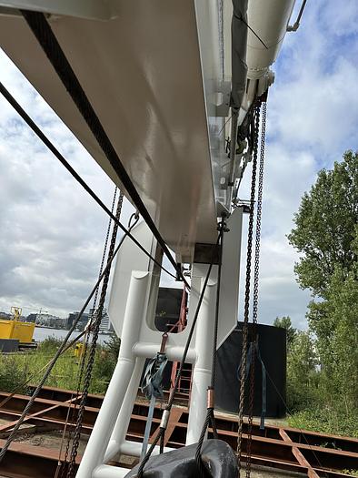 Knuckle-boom crane Sormec M650/EL 34 tons excellent condition.