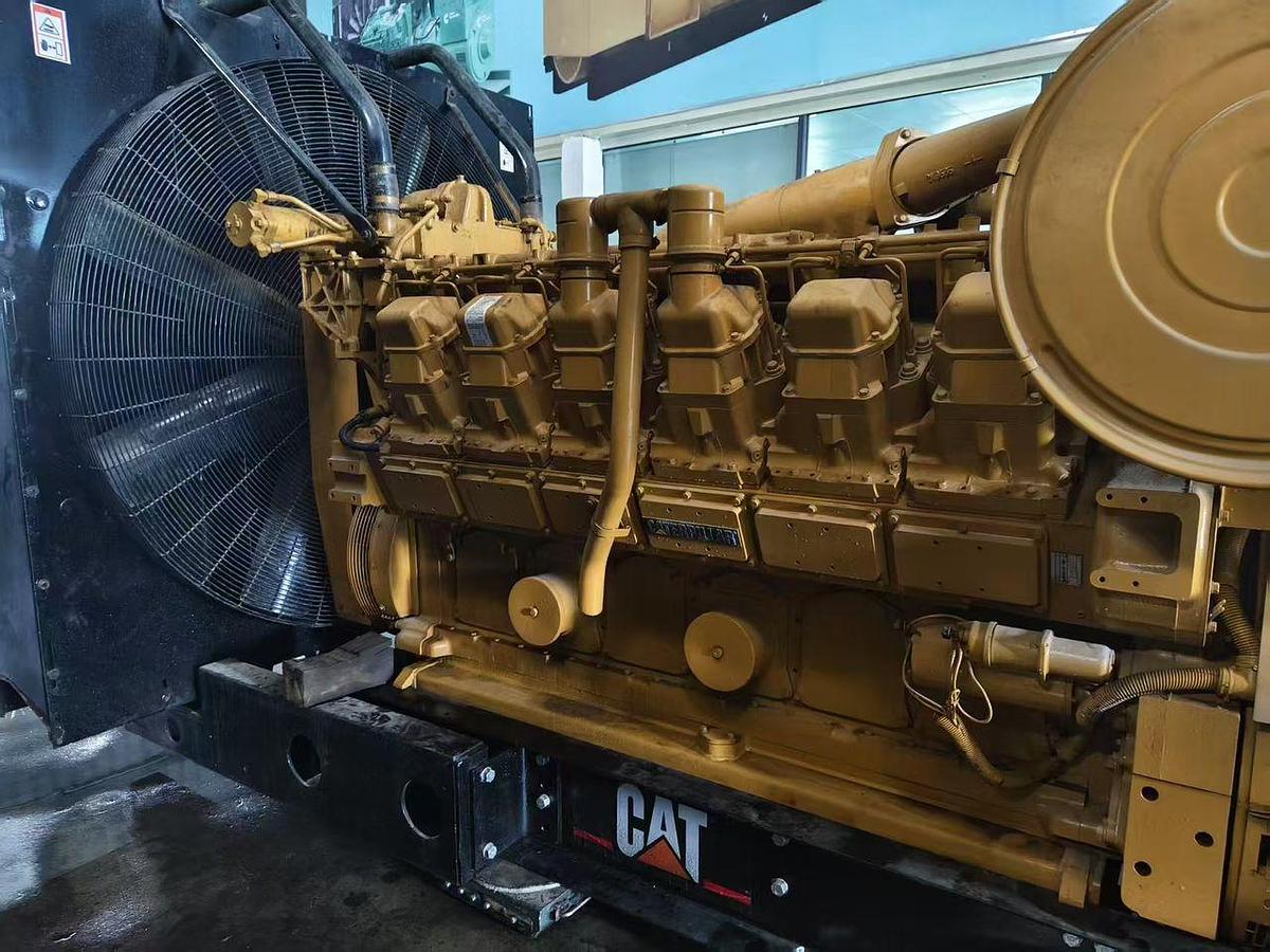Used Caterpillar 3512 generators