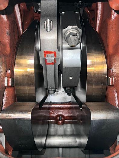 Niigata 16V20FX Marine generators Unused in Excellent condition with Hitachi gearbox