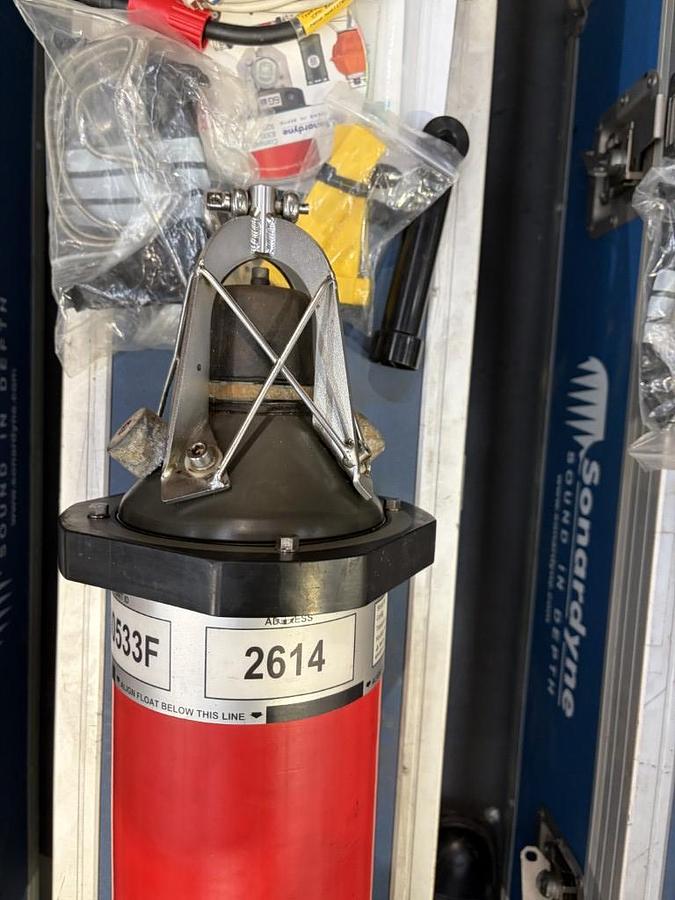 Used Sonardyne Midi and Mini