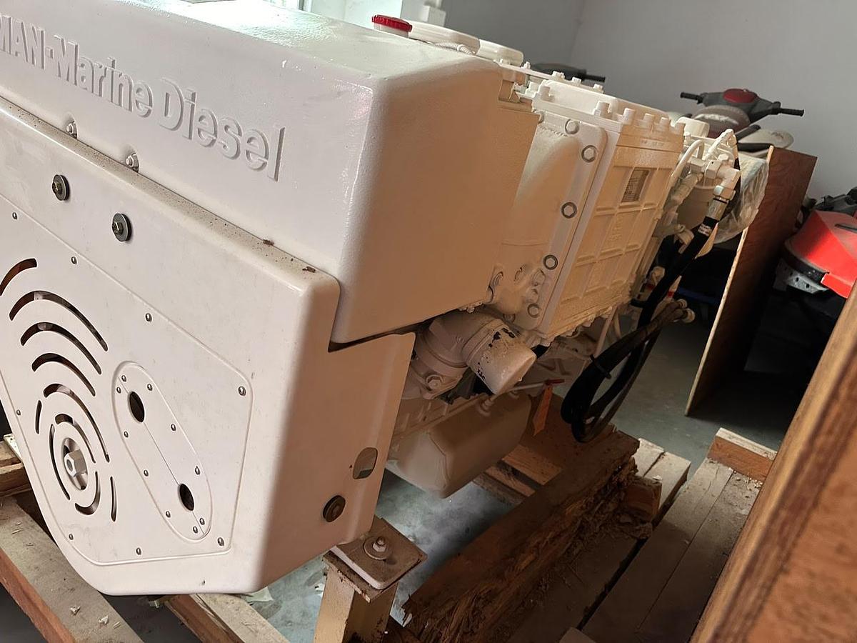 MAN D2876LE423 Marine Engines New