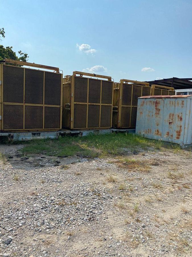 Used Caterpillar 3512 generators 600V 60Hz