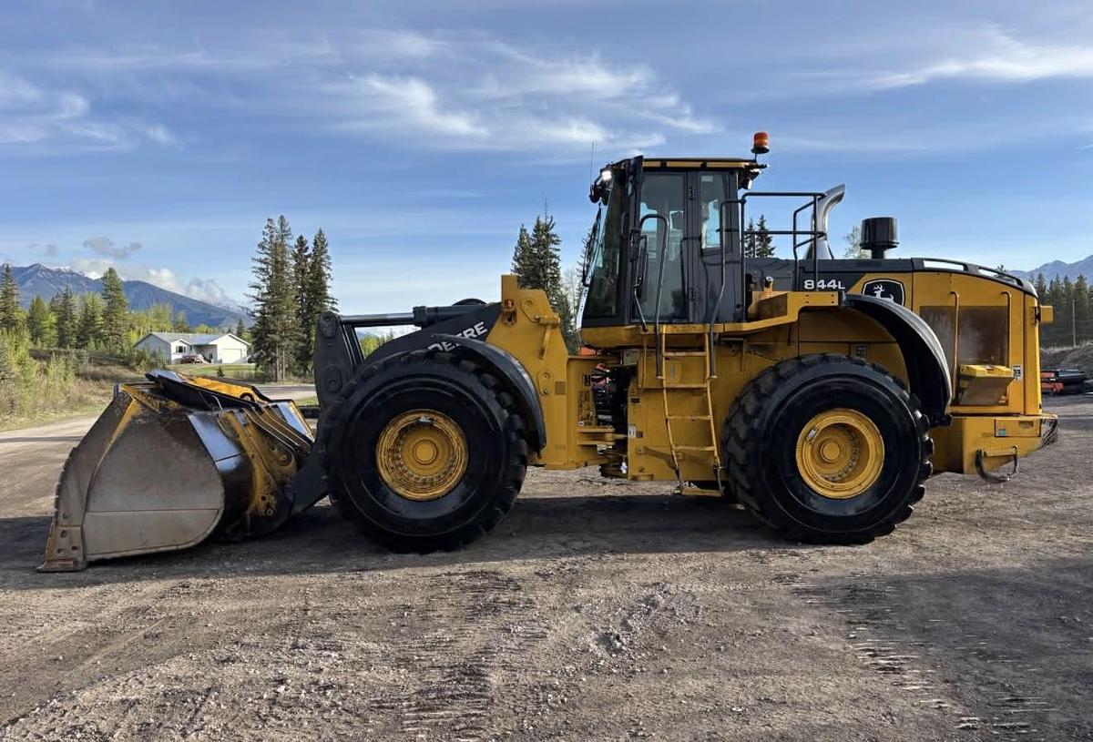 Used 2021 John Deere