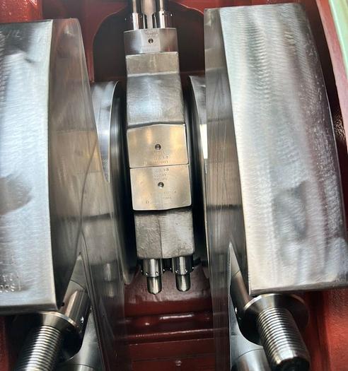 Himsen Hyundai 8H32/40P Marine Propulsion engine New.