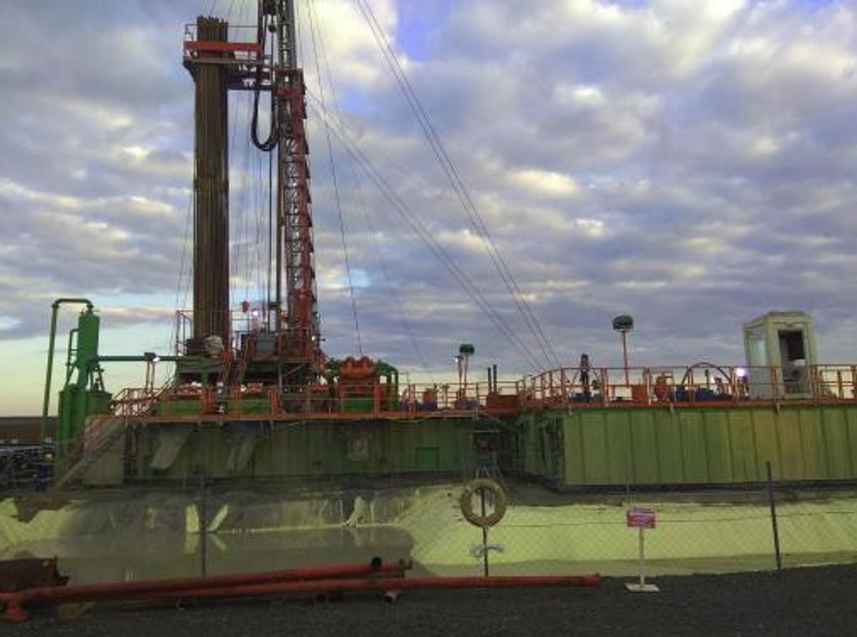 Used MR-8000 (1080 HP) MOBILE DRILLING & WORKOVER RIG