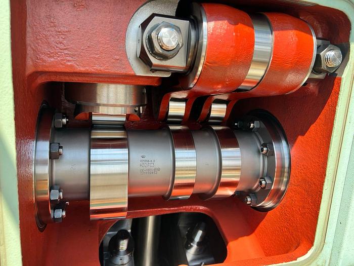 Himsen Hyundai 8H32/40P Marine Propulsion engine New.