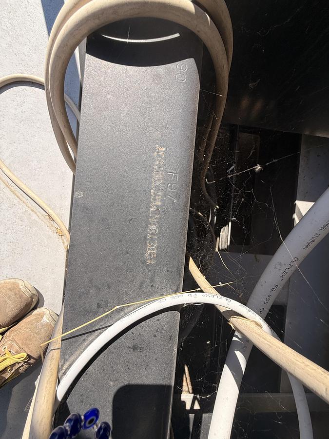 Caterpillar  C15 generator complete with motor, alternator and trailer.