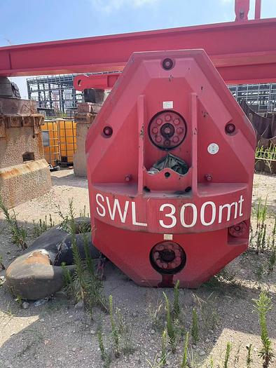 Huisman 300mT Pedestal Mounted Offshore Crane  (PMOC)