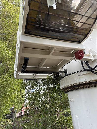 Knuckle-boom crane Sormec M650/EL 34 tons excellent condition.