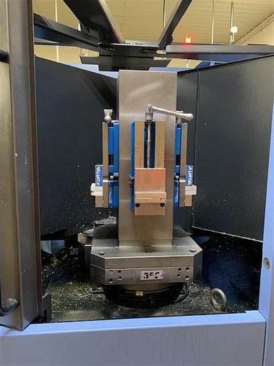 Used 2017 Doosan/Daewoo HC-400II w/5 Pallets