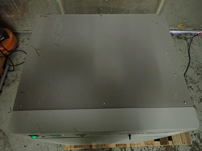 Used VWR Sheldon Manufacturing Model 2300 Water-Jacketed Heated CO2 Incubator