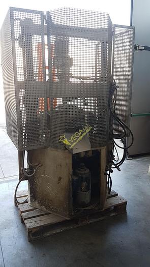 Usato Pressa sottosquadro VICENTINI mod. PS 220 SGSM