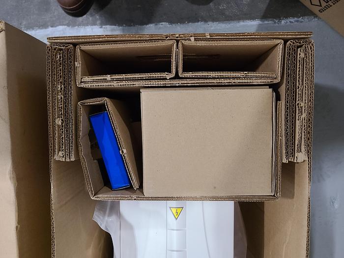 ABB ACH550-UH-038-4 AC Drive 25 HP Electric Motor Drives VFD Speed Control