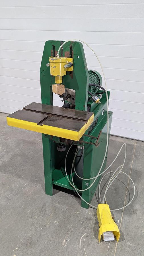 Used 1991 Woodtek BM-301 Horizontal Boring Machine