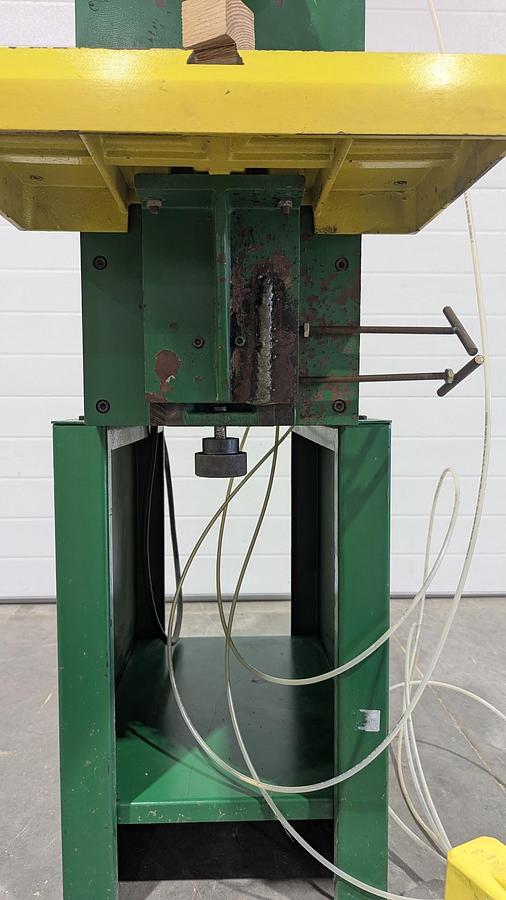 Used 1991 Woodtek BM-301 Horizontal Boring Machine