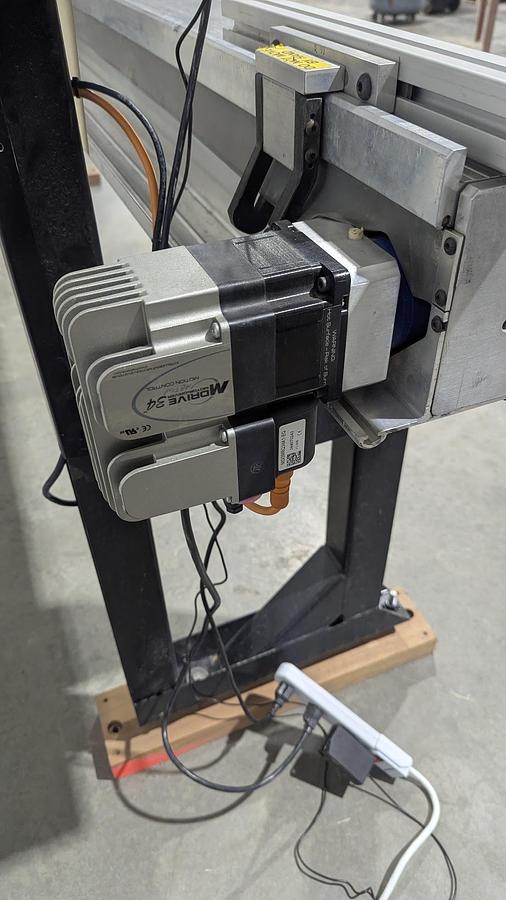 Used Razorguage 10' Stop System with Table