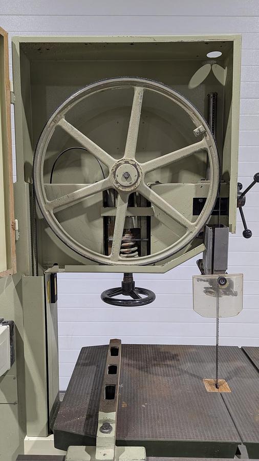 Used SCMI SC 600 24'' Bandsaw