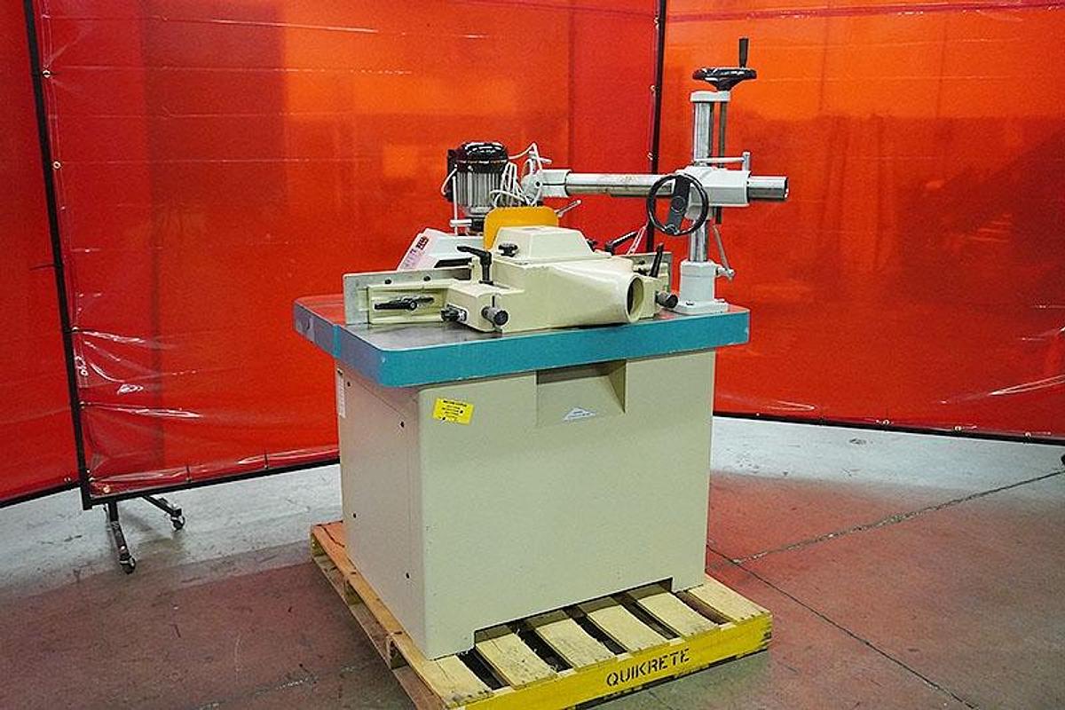 Used 2006 Extrema ET-160 Shaper with Maggi Steff 2044 (4-Roll) Power Feeder