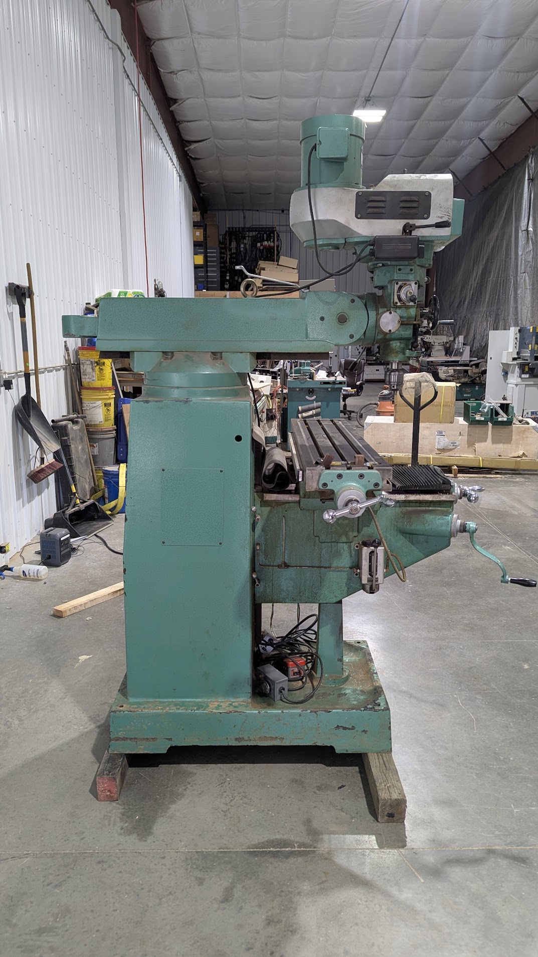 Used Grizzly G4029 VS Turret Head Milling Machine, 3 HP, 3-Phase
