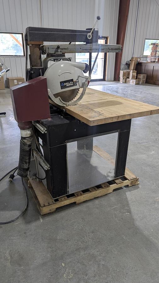 Used Delta 33-411 16'' Radial Arm Saw