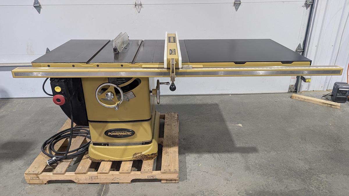 Used 2016 Powermatic 2000 5HP 1PH Tablesaw with new 52'' rails