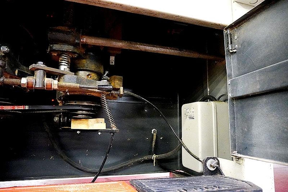 Used 1997 Lobo SP-910 Shaper with Powermatic PF-41 4-Roll Power Feeder