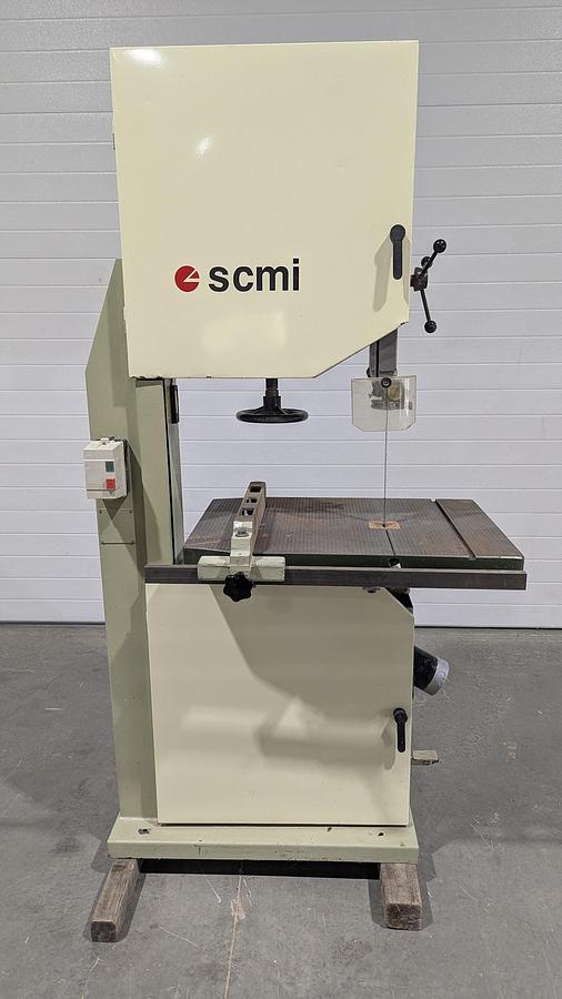 Used SCMI SC 600 24'' Bandsaw