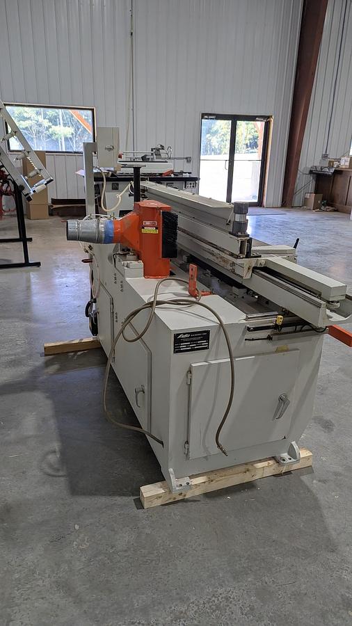 Used 2006 Lobo CS-55PAAU 55"Auto Raised Panel Door Shaper