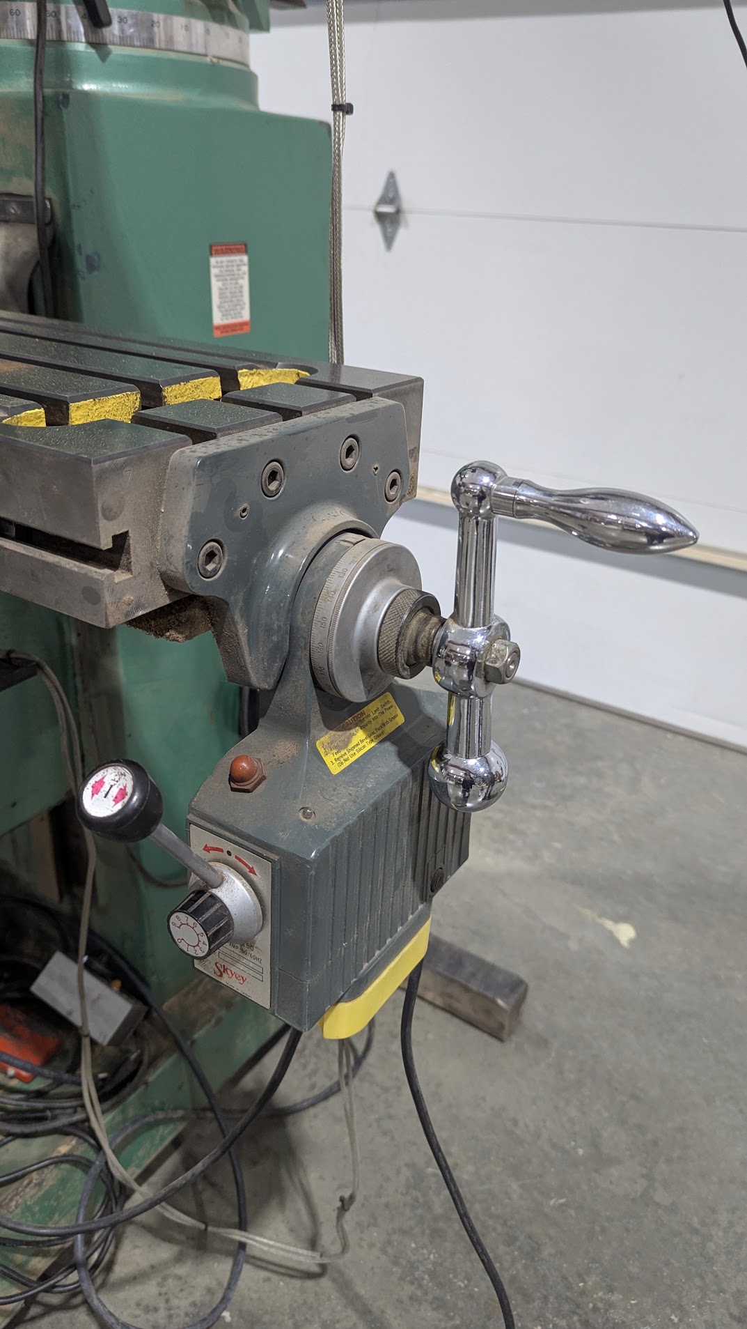 Used Grizzly G4029 VS Turret Head Milling Machine, 3 HP, 3-Phase