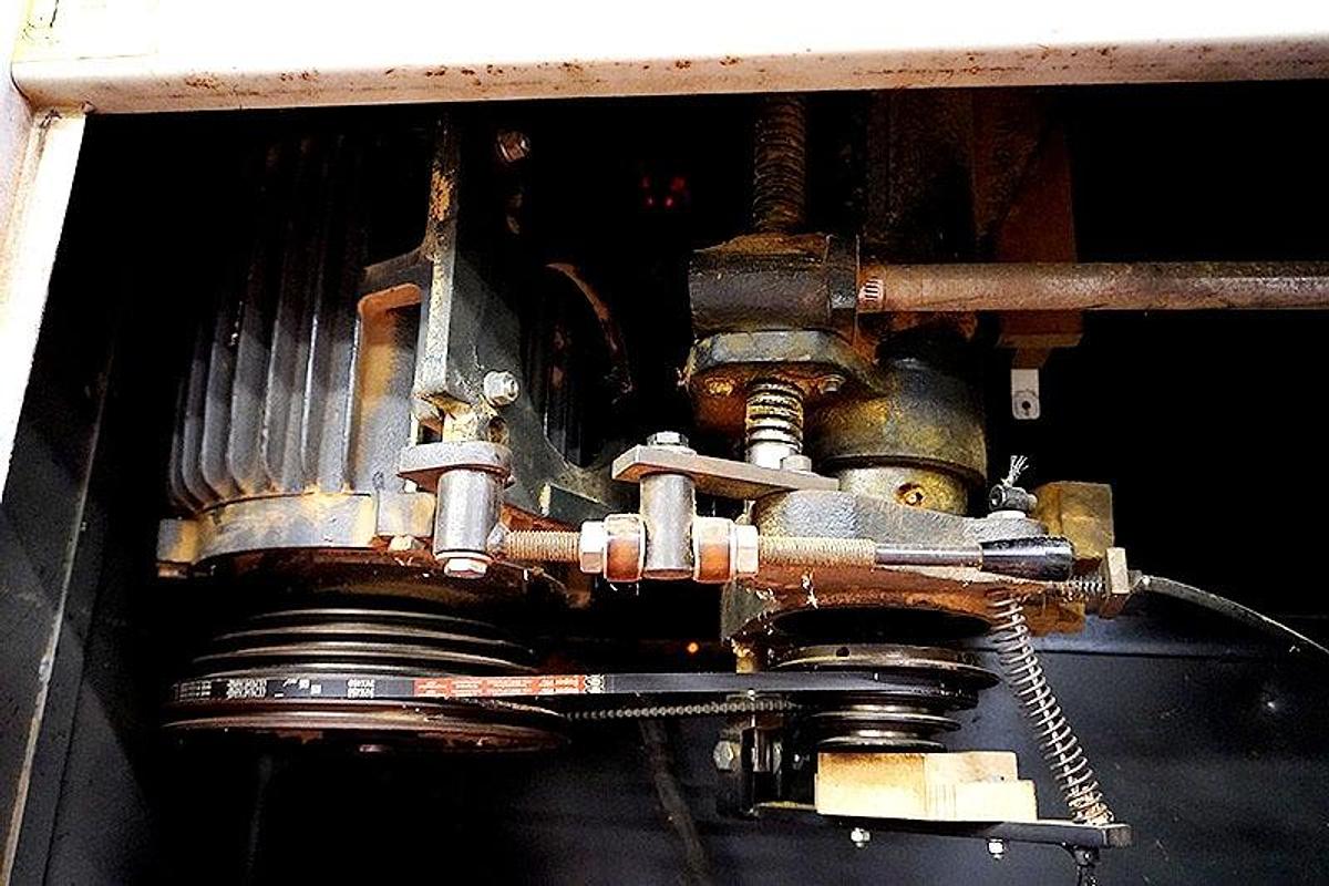 Used 1997 Lobo SP-910 Shaper with Powermatic PF-41 4-Roll Power Feeder