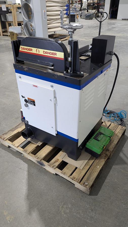 Used 2021 Ironwood CUT18R 18'' Right Hand Up Cut Saw