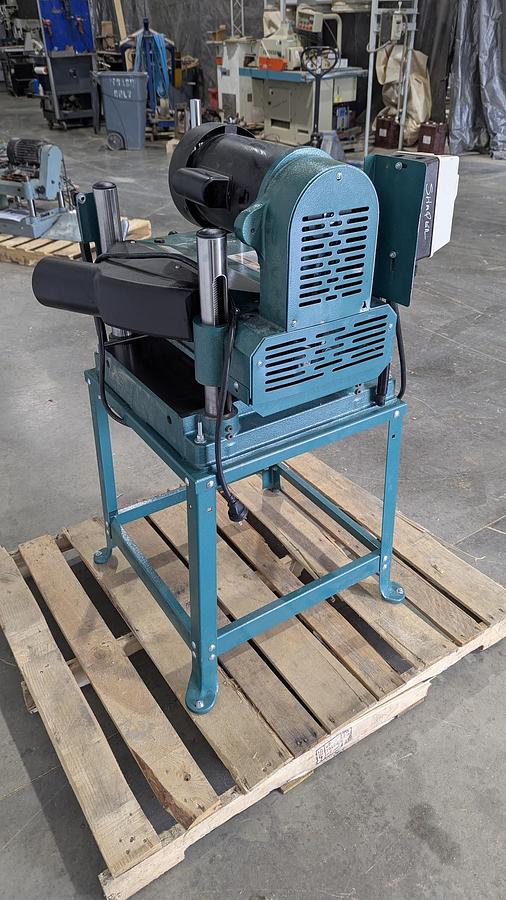 Used 2022 Grizzly G0815 15" 3 HP Heavy-Duty Planer With Stand