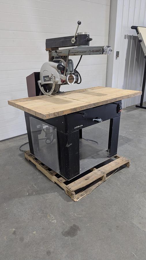 Used Delta 33-411 16'' Radial Arm Saw