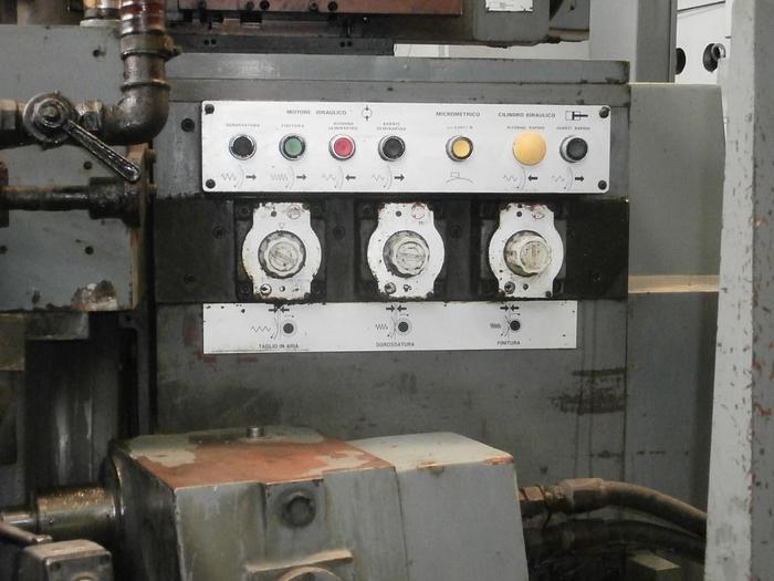 Usato RETTIFICA PER ESTERNI SAIMP RP 602