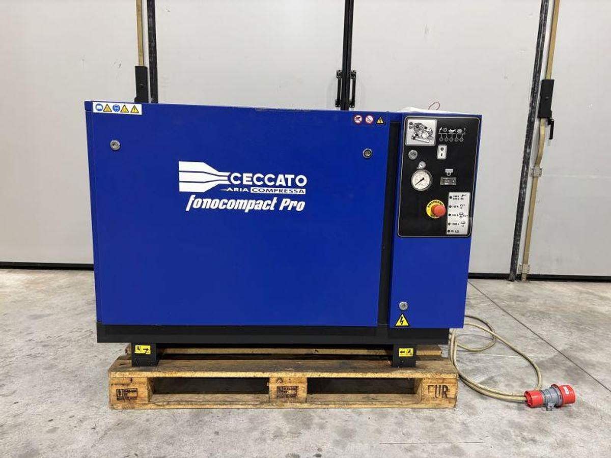 Usato COMPRESSORE CECCATO FONOCOMPACT PRO ANNO 2016