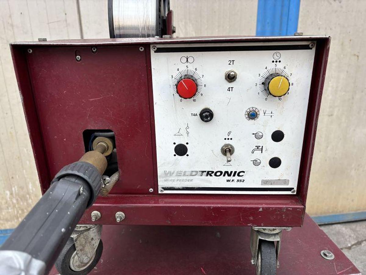 Usato SALDATRICE WELDTRONIC 400 A / FERRO E ALUMINIO