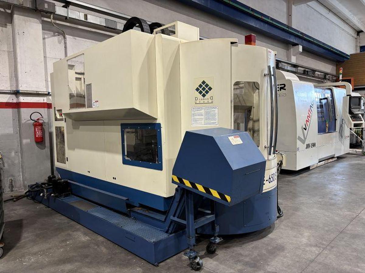 Usato CENTRO DI LAVORO PALLETTIZZATO SPINNER ME - 650 S - FANUC 18i-MB ANNO 2008