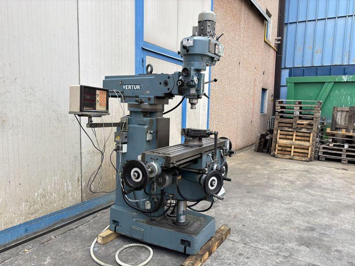 Usato FRESATRICE VISUALIZZATA CON MORSA A TESTA VELOCE VENTUR