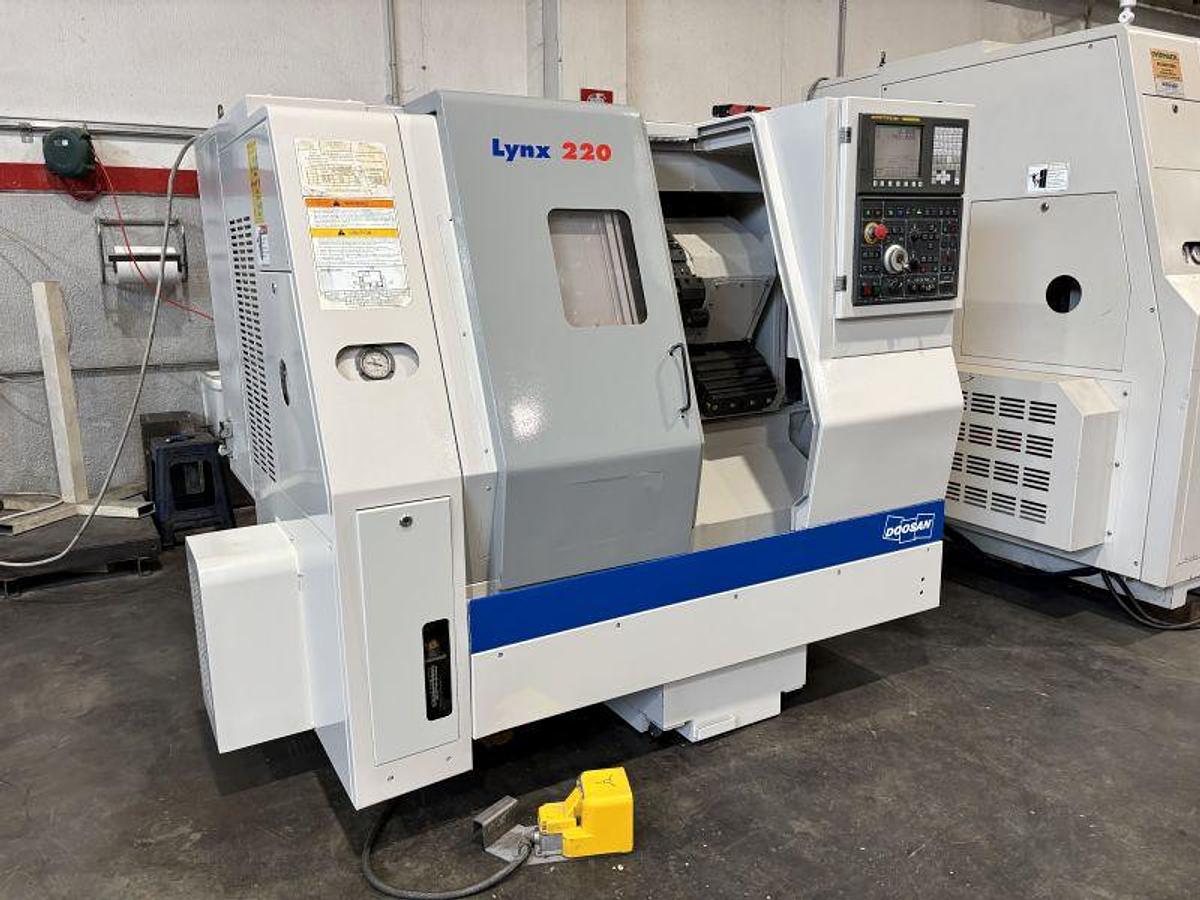 Usato TORNIO DOOSAN LYNX 220 ANNO 2007