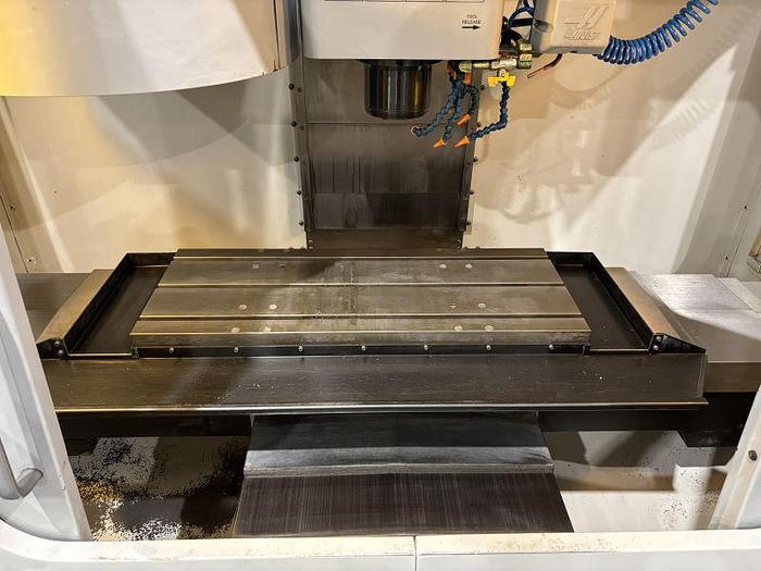 Usato CENTRO DI LAVORO HAAS VF - 2 ANNO 2008