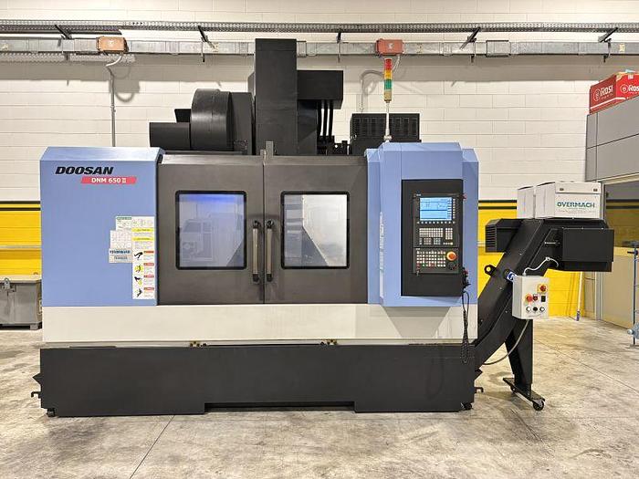 Usato CENTRO DI LAVORO DOOSAN DNM 650 II CNC SIEMENS 828 D ANNO 2014