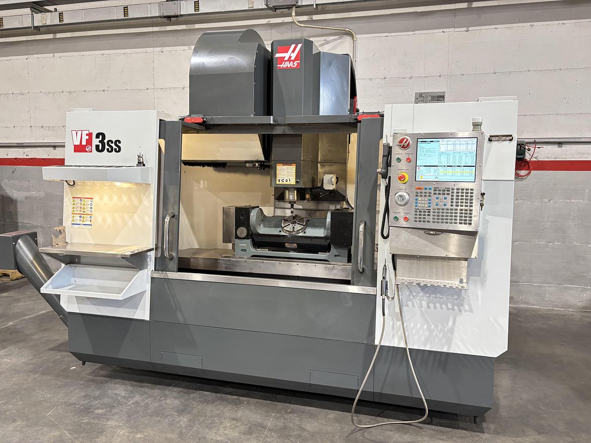 Usato CENTRO DI LAVORO HAAS VF - 3 SS ANNO 2014 / 5 ASSI