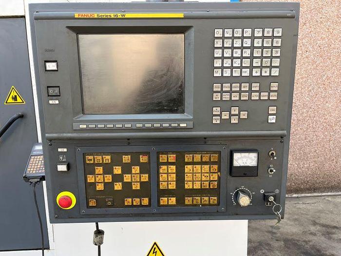 Usato ELETTROEROSIONE A FILO FANUC ROBOCUT ALPHA 0C CNC FANUC SERIES 16-W