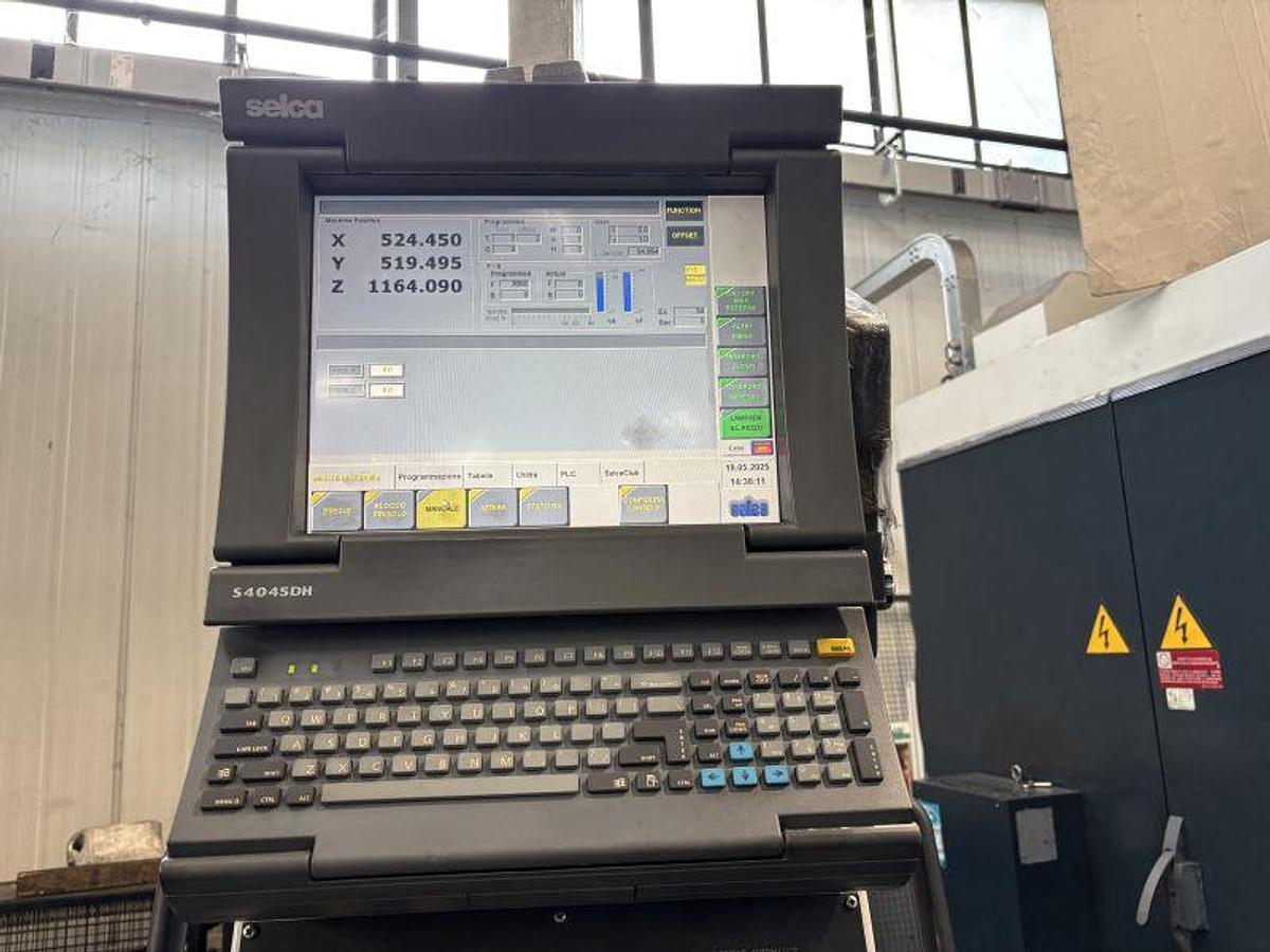 Usato FRESATRICE STS AVANTGARDE CNC SELCA S 4045 ANNO 2008