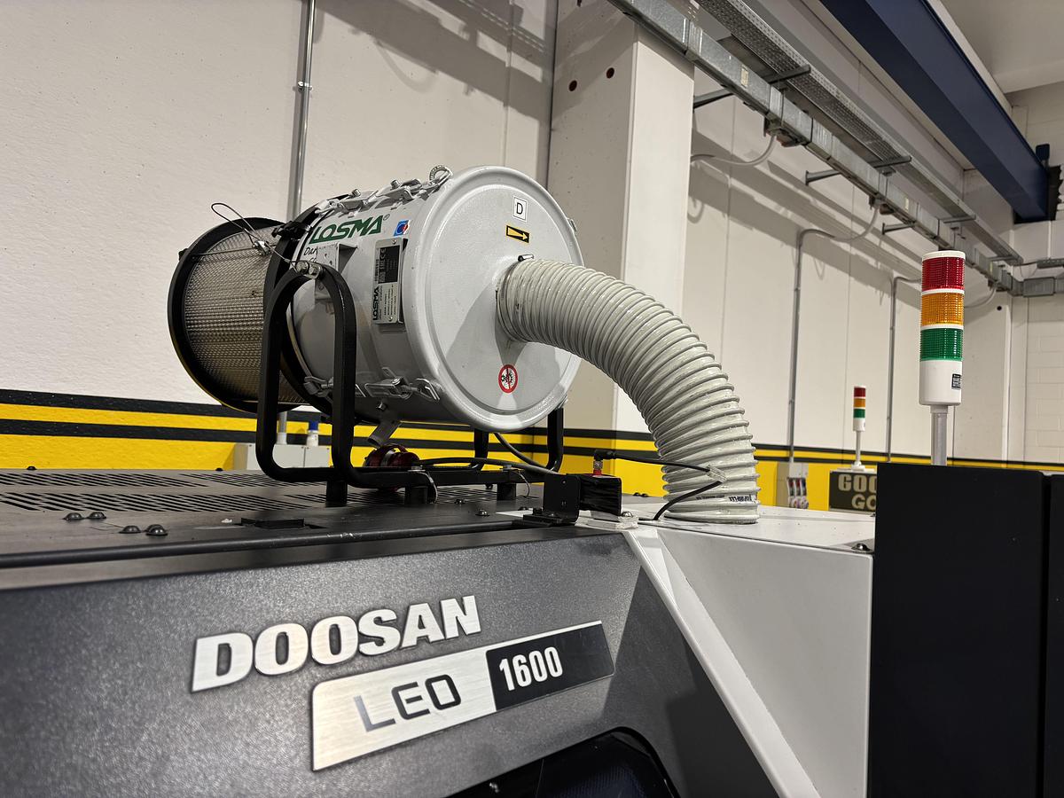 Usato TORNIO DOOSAN LEO 1600 ANNO 2022