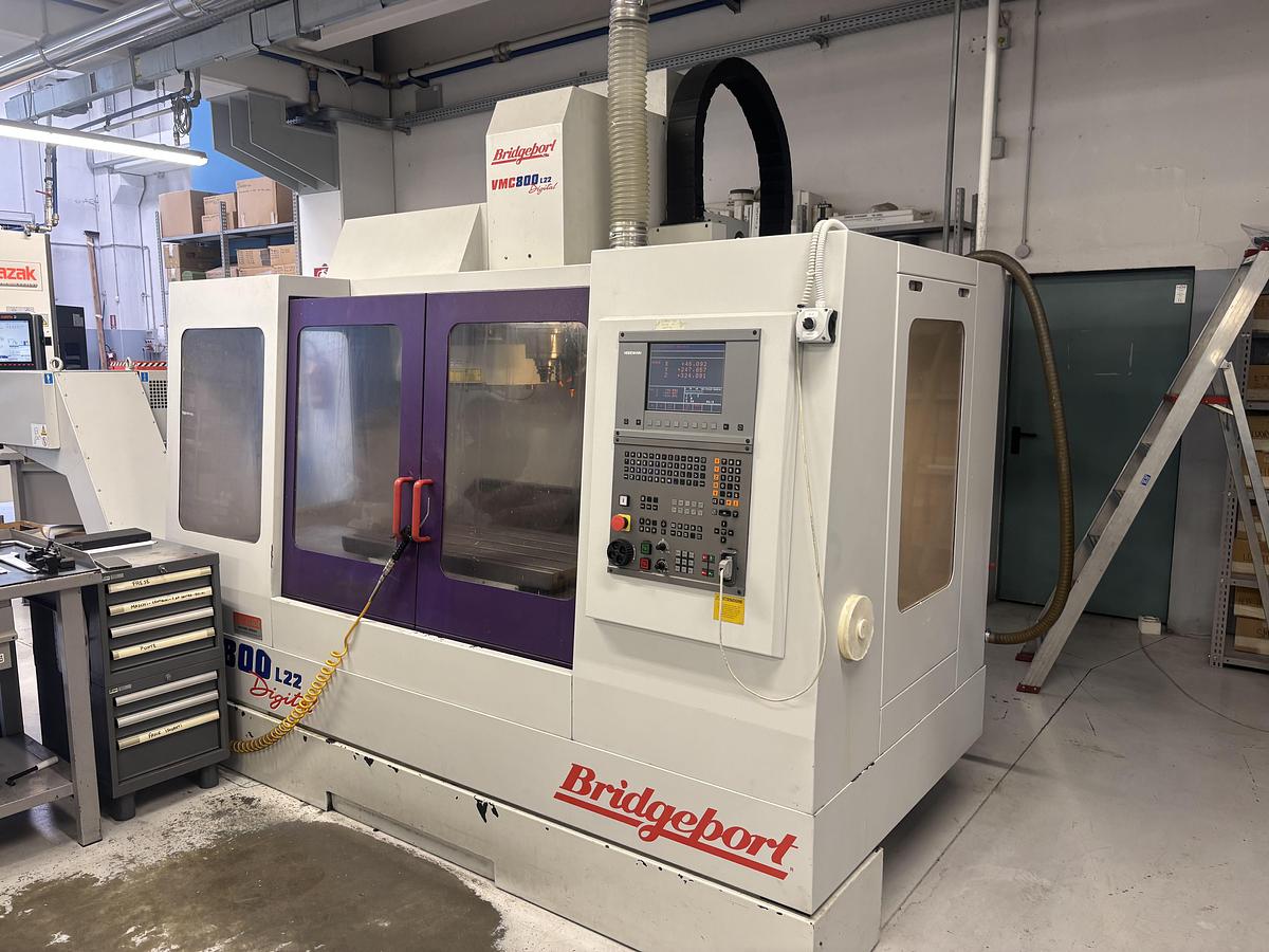 Usato CENTRO DI LAVORO BRIDGERPORT VMC 800 L22 DIGITAL