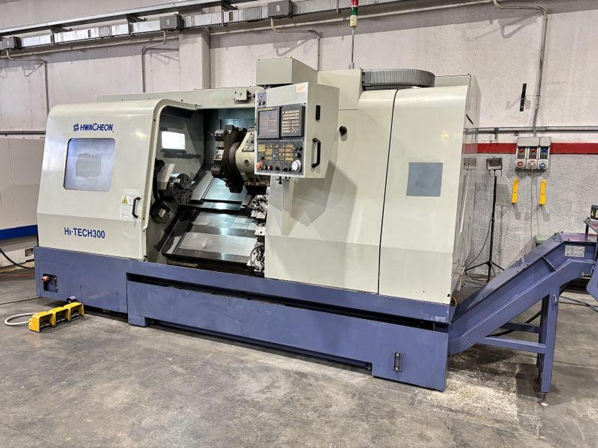 Usato TORNIO HWACHEON HI - TECH 300 CNC FANUC 18i-TB