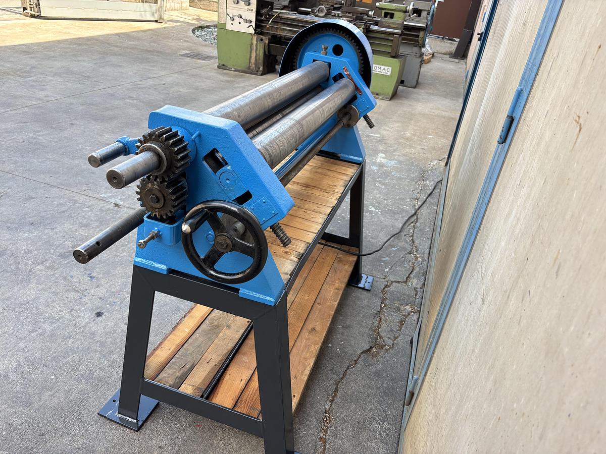 Usato CALANDRA ELETTRICA 1 METRO X 3 mm SP.