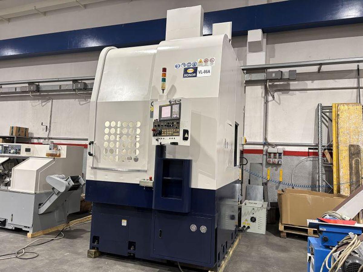 Usato TORNIO VERTICALE HONOR VL - 86 A CNC FANUC ANNO 2008