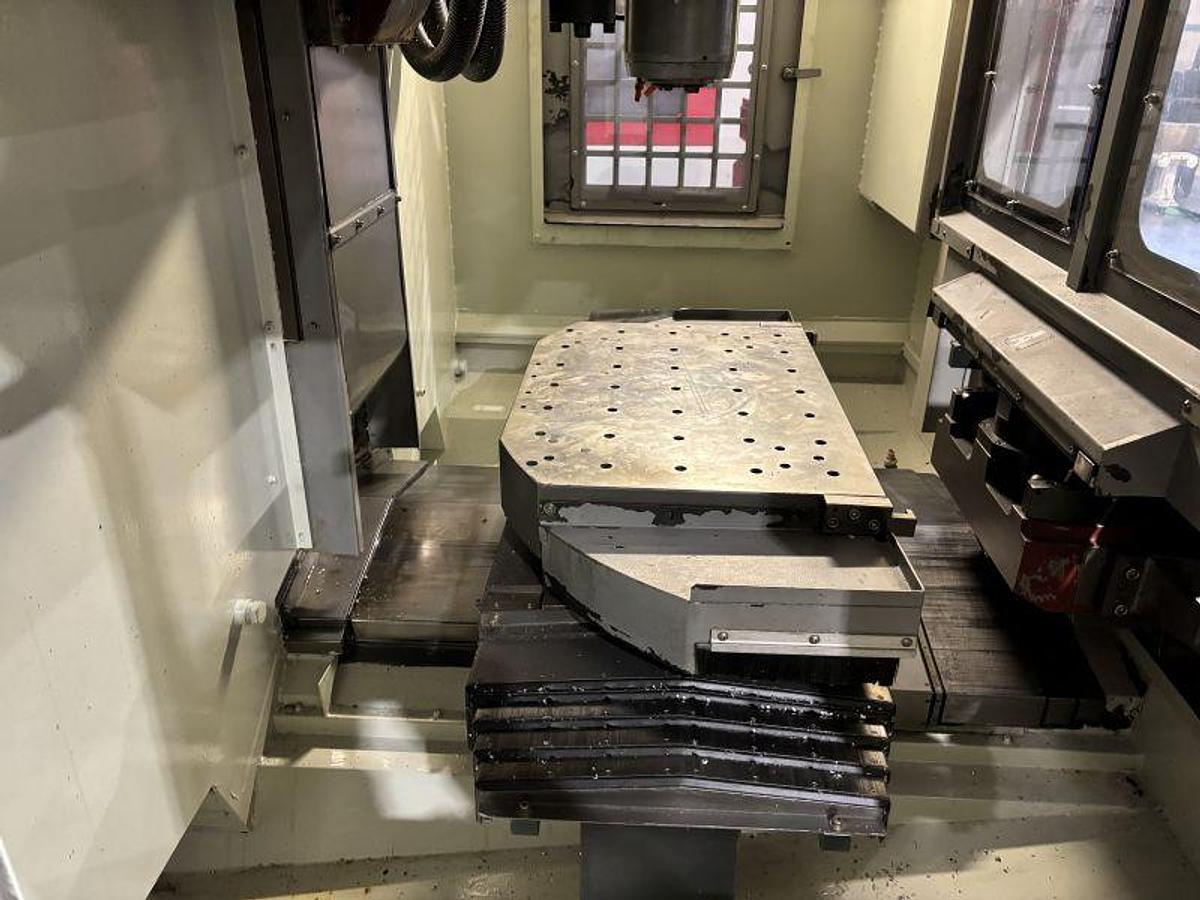 Usato CENTRO DI LAVORO PALLETIZZATO LEADWELL 560 CNC FANUC ANNO 2008